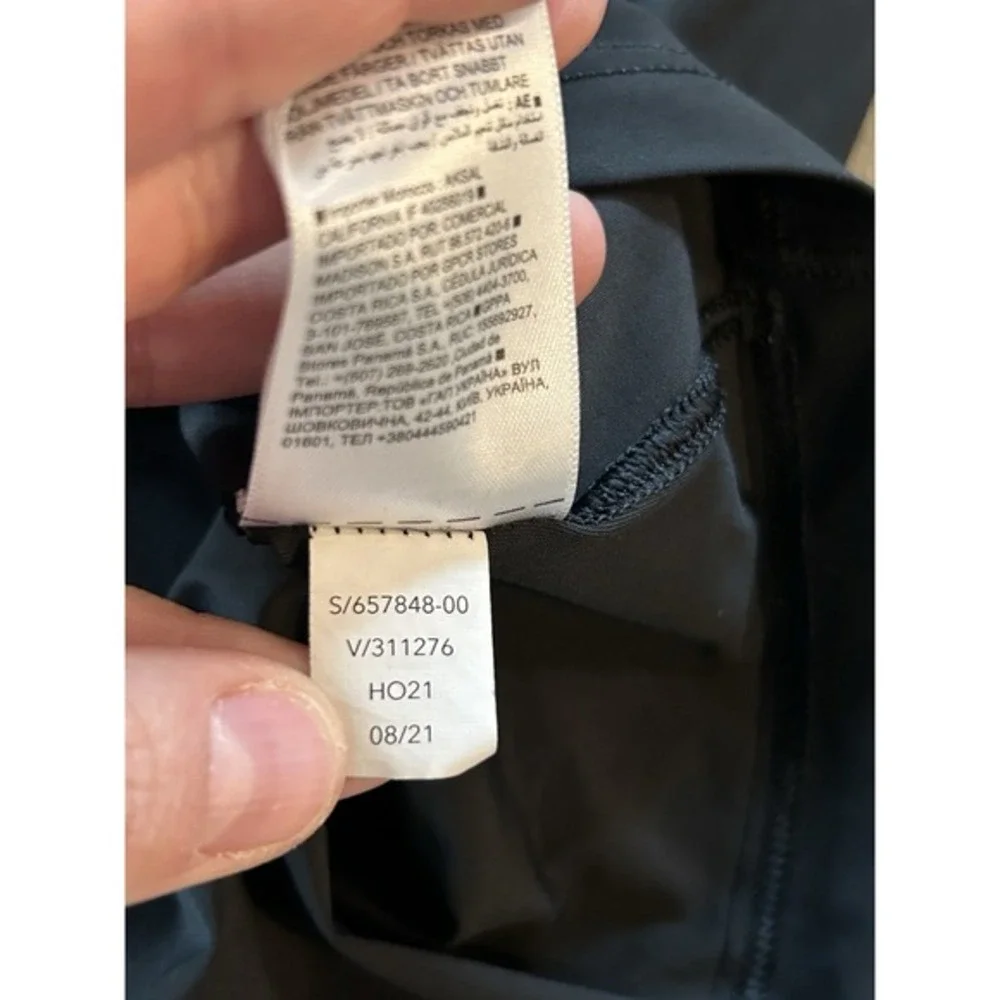 Athleta bust 21